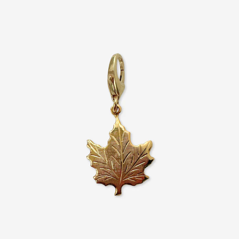 Vintage gold maple leaf charm